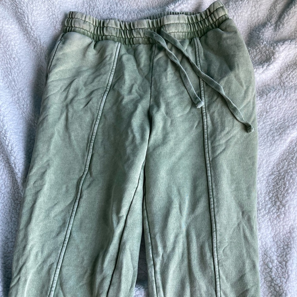 Forever 21 Green Sweatpants Size M